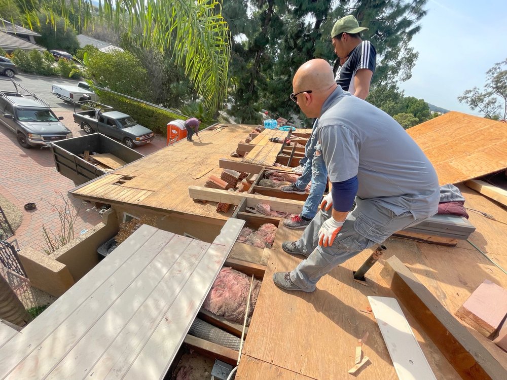 Slide of Atlas Roofing