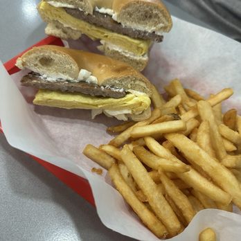 Munch Box - BYO Breakfast Sandwich - Breakfast & Brunch Near Me - Henderson, Nevada