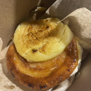 Momo Cafe - Creme brûlée croissant - Desserts Near Me - Atlanta, Georgia Momo Cafe - Creme brûlée croissant - Desserts Near Me - Atlanta, Georgia