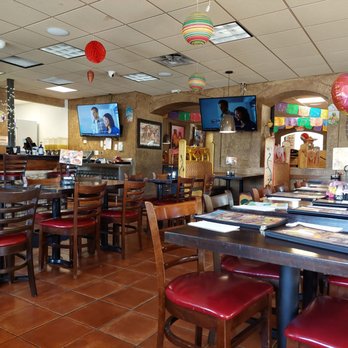 El Loro Mexican Restaurant - Mexican Near Me - Burnsville, Minnesota El Loro Mexican Restaurant - Mexican Near Me - Burnsville, Minnesota