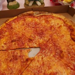 Beniamino's Cucina - Large plain pie 17 & change