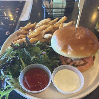 Pop's Public House - Pop's Pub Burger - New American Near Me - Gilroy, California Pop's Public House - Pop's Pub Burger - New American Near Me - Gilroy, California