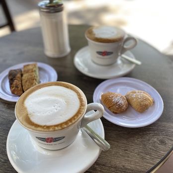 DeLillo Pastry Shop - Cappuccino, biscotti, sfogliatelle - Bakeries Near Me - Bronx, New York