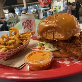 Fritzi Coop - Fritz I Coop's number one Classic Sandwich Combo - Chicken Wings Near Me - Los Angeles, California Fritzi Coop - Fritz I Coop's number one Classic Sandwich Combo - Chicken Wings Near Me - Los Angeles, California