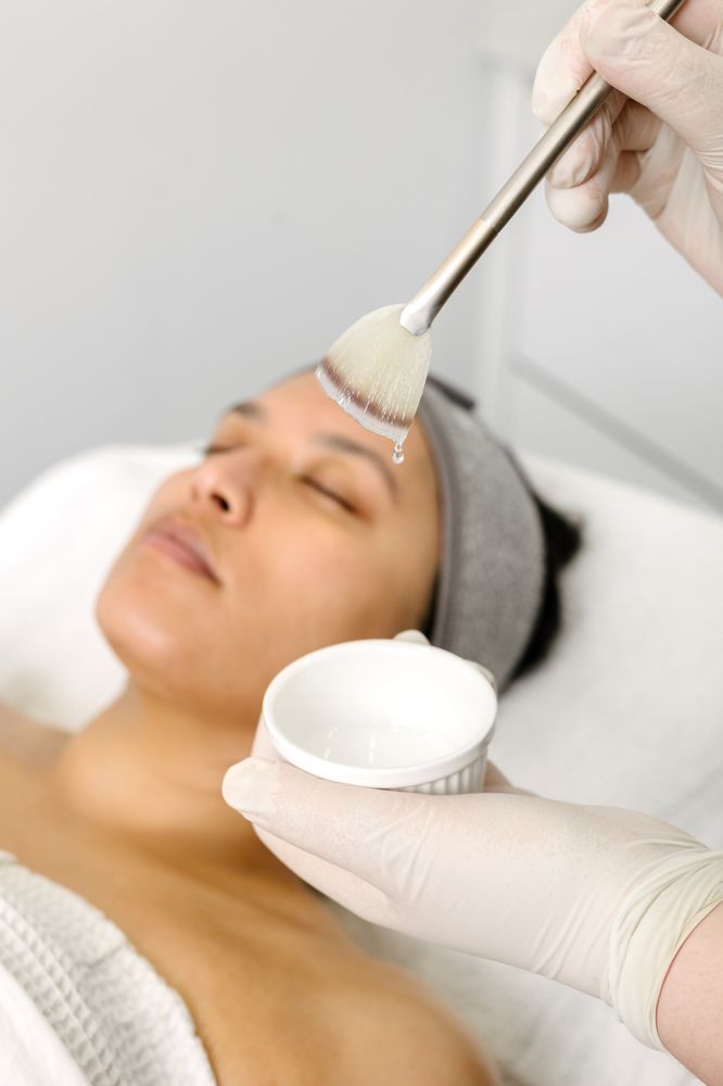 Glow Beauty Bar Logo