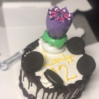 Baskin Robbins - Oreo cookie cake - Ice Cream & Frozen Yogurt Near Me - Irving, Texas Baskin Robbins - Oreo cookie cake - Ice Cream & Frozen Yogurt Near Me - Irving, Texas