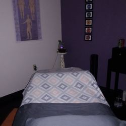 Guided Light Healing - Treatment room