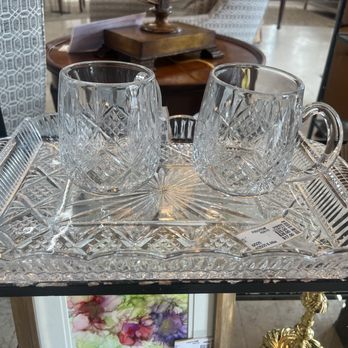 Passiton Consignment Of Home Decor - Beautiful crystal pieces/tray - Used, Vintage & Consignment Near Me - Camp Hill, Pennsylvania Passiton Consignment Of Home Decor - Beautiful crystal pieces/tray - Used, Vintage & Consignment Near Me - Camp Hill, Pennsylvania