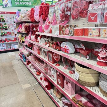 Dollar Tree - Seasonal (it is just 3 days to Christmas) - Discount Store Near Me - Plainfield, Illinois Dollar Tree - Seasonal (it is just 3 days to Christmas) - Discount Store Near Me - Plainfield, Illinois