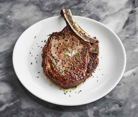 Fleming’s Prime Steakhouse & Wine Bar by null
