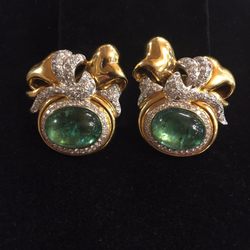 Rocky's Pawn Shop - Hello gorgeous!