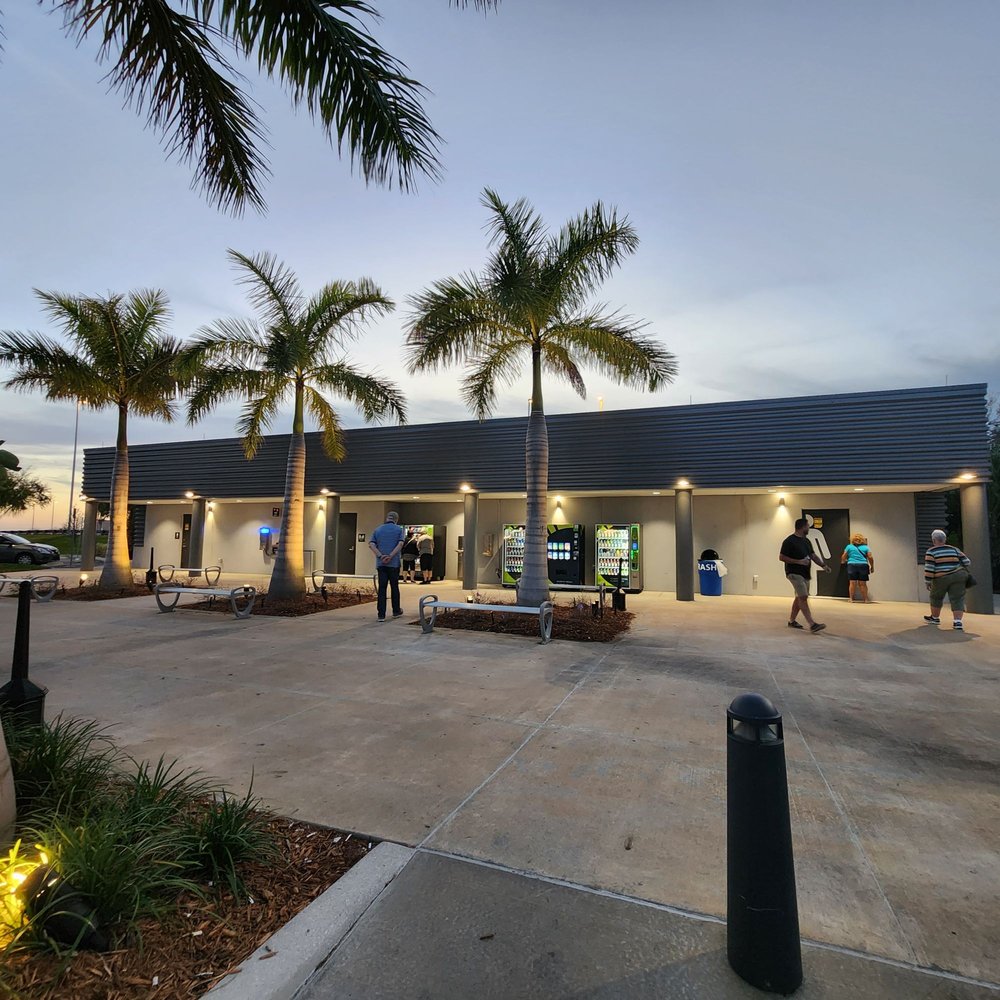 CELL PHONE WAITING LOT TPA Updated August 2025 121 Photos & 69