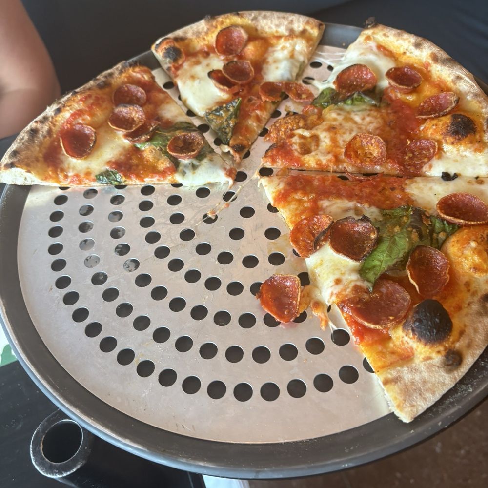 Pizzana - Houston - PEPPERONI PIZZA - Pizza Near Me - Houston, Texas