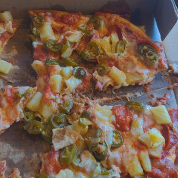 Mountain Mike's Pizza - The pizza falls apart in your hand just by picking it up. The sogginess was just plain disrespectful - Pizza Near Me - Menifee, California Mountain Mike's Pizza - The pizza falls apart in your hand just by picking it up. The sogginess was just plain disrespectful - Pizza Near Me - Menifee, California
