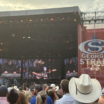 Nissan Stadium - Chris Stapleton is amazing! - Stadiums & Arenas Near Me - Nashville, Tennessee Nissan Stadium - Chris Stapleton is amazing! - Stadiums & Arenas Near Me - Nashville, Tennessee