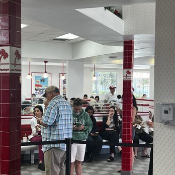 In-N-Out Burger - Burgers Near Me - Irvine, California In-N-Out Burger - Burgers Near Me - Irvine, California