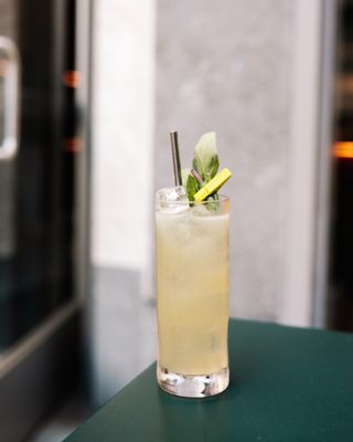 Pacific Cocktail Haven by null