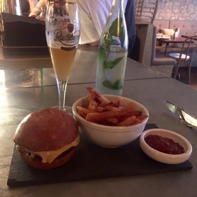 Schilling Restaurant & Bar by null