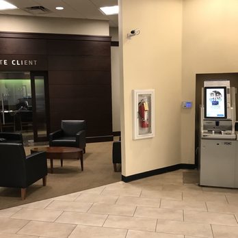 Chase Bank - Banks & Credit Unions Near Me - Miami Beach, Florida
