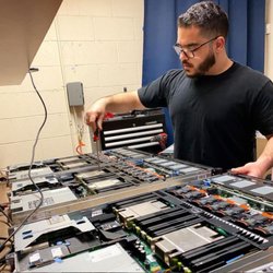 Hardware Plug - Dell PowerEdge Servers - Any Specs You Want We Can Build Contact Me sales@hardwareplug.com (818) 731 8444
