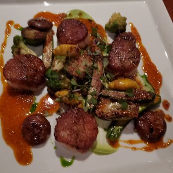 Different Pointe of View - Pan seared Diver scallops amazing - New American Near Me - Phoenix, Arizona