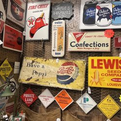 Flea Bodys Antique Mall - Signs
