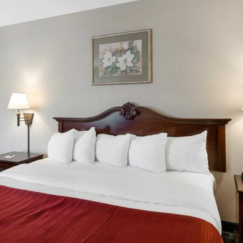 Quality Inn 24 Photos Hotels 880 Donald Lynch Blvd