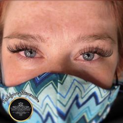 Love my lashes by Ashlynn!! Got me feeling great again!