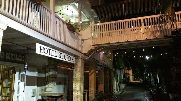 The Comanche by null