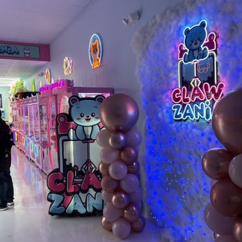 Clawzania - Arcades Near Me - Carrollton, Texas