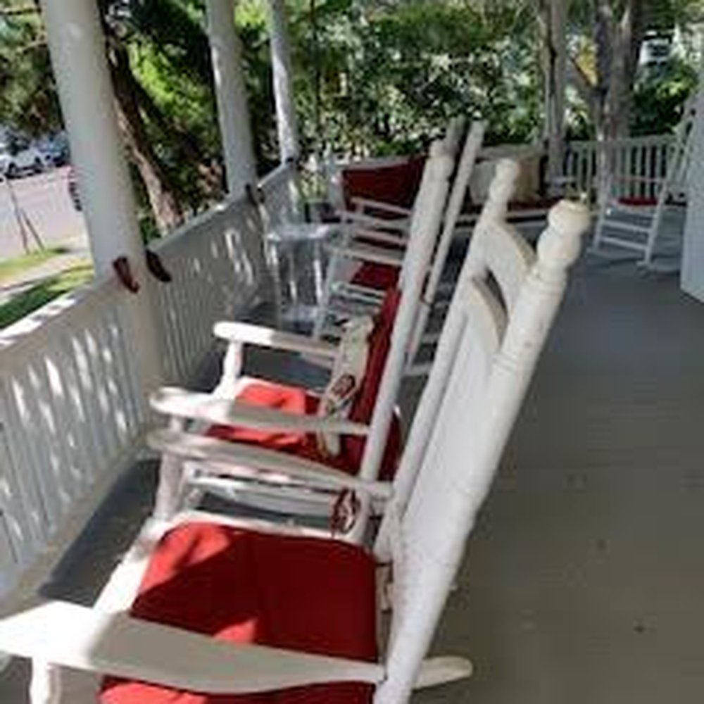 Dormer House - Porch - Hotels Near Me - Cape May, New Jersey