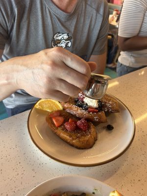 Saddle Creek Breakfast Club by null