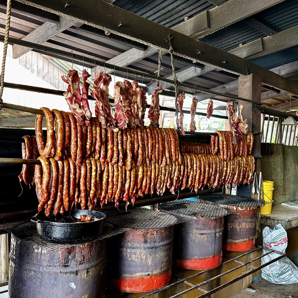 Rancho De Las Longanizas De Don Nando - Smokehouse Near Me - Naranjito, Puerto Rico
