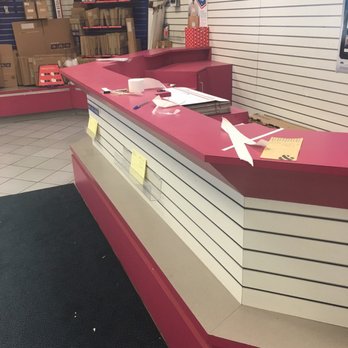 US Post Office - At least they do a good job keeping the place clean! - Post Offices Near Me - Chicago, Illinois