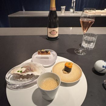 Restaurant Yuu - slection of four starters, including umami, foie gras, and diced oyster with wagu - French Near Me - Brooklyn, New York Restaurant Yuu - slection of four starters, including umami, foie gras, and diced oyster with wagu - French Near Me - Brooklyn, New York
