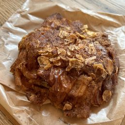 Chocolate almond Chocolate almond