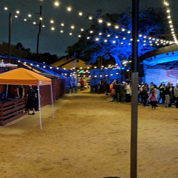 Scoot Inn - Music Venues Near Me - Austin, Texas