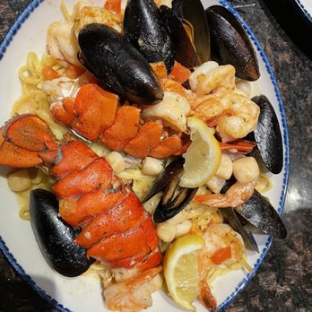 Red Lobster - Many different options in the Bar Harbor Lobster Bake and way more lobster than I expected! - Seafood Near Me - Joliet, Illinois