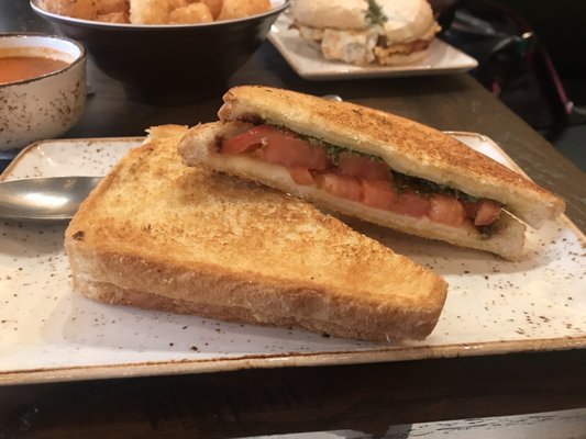 Cracked on Milwaukee by null