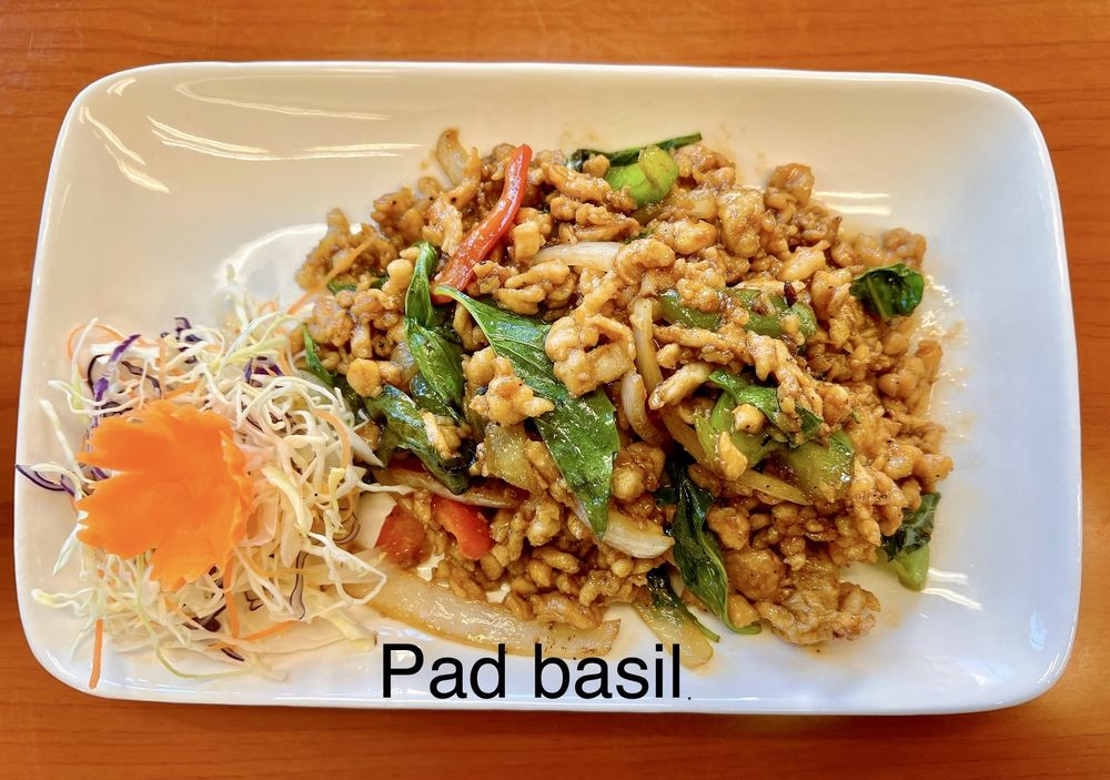 Food from Sanae Thai Cuisine