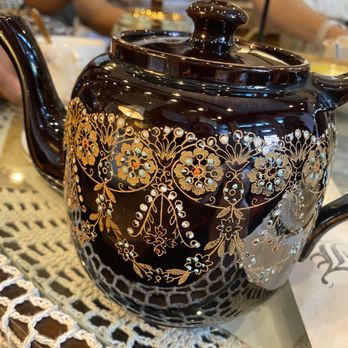 Brooklyn High Low - Beautiful tea pot! - Tea Rooms Near Me - Brooklyn, New York Brooklyn High Low - Beautiful tea pot! - Tea Rooms Near Me - Brooklyn, New York
