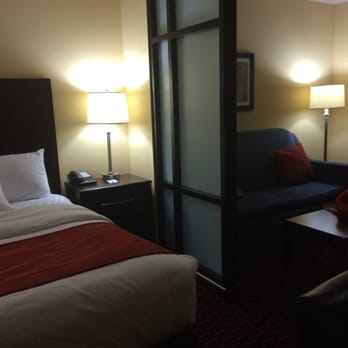 Comfort Suites - Standard suite is pretty nice. - Hotels Near Me - Altoona, Pennsylvania Comfort Suites - Standard suite is pretty nice. - Hotels Near Me - Altoona, Pennsylvania