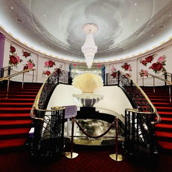The Greenbrier - Casino, fountain under maintenance. - Resorts Near Me - White Sulphur Springs, West Virginia The Greenbrier - Casino, fountain under maintenance. - Resorts Near Me - White Sulphur Springs, West Virginia