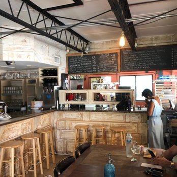 Fiorito - Bar area - Argentine Near Me - Miami, Florida