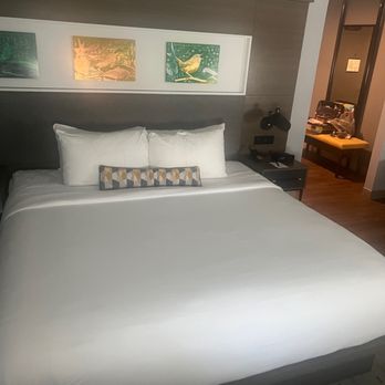 Hotel Indigo Chattanooga - Downtown - Oh we slept "very well" - Hotels Near Me - Chattanooga, Tennessee Hotel Indigo Chattanooga - Downtown - Oh we slept "very well" - Hotels Near Me - Chattanooga, Tennessee