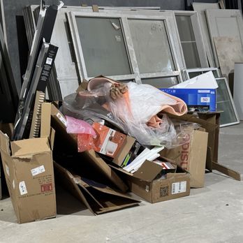 Presidium Frisco Square - Trash - Apartments Near Me - Frisco, Texas