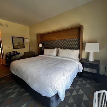 The Scenic Hotel - Hotels Near Me - Asheville, North Carolina The Scenic Hotel - Hotels Near Me - Asheville, North Carolina