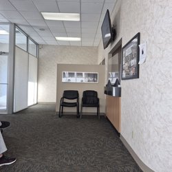 Stand-Up MRI of Bensonhurst - In the waiting room for the STAND-UP MRI of Bensonhurst, P.C, 2671 86TH STREET, BK nYC 11223