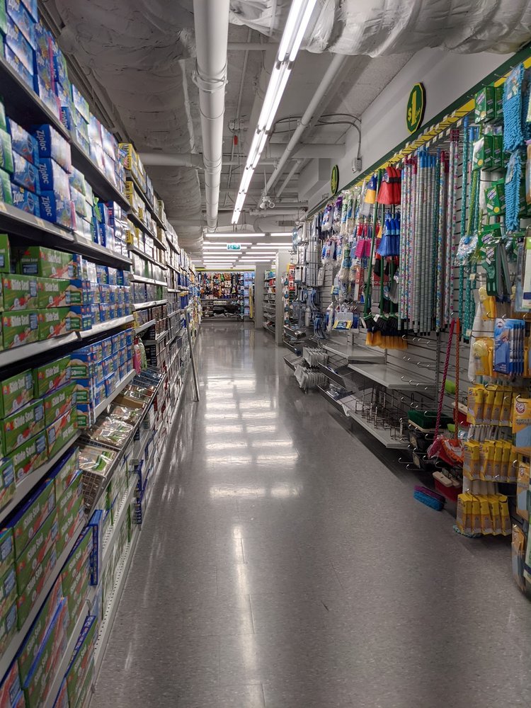 DOLLARAMA Updated April 2024 305 Rideau Street, Ottawa, Ontario