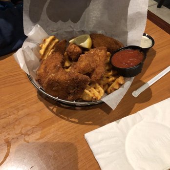 Hobo's Cafe - Fried fish and waffle fries - New American Near Me - Key Largo, Florida